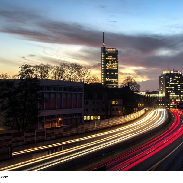 Die Autobahn 40 bei Essen.