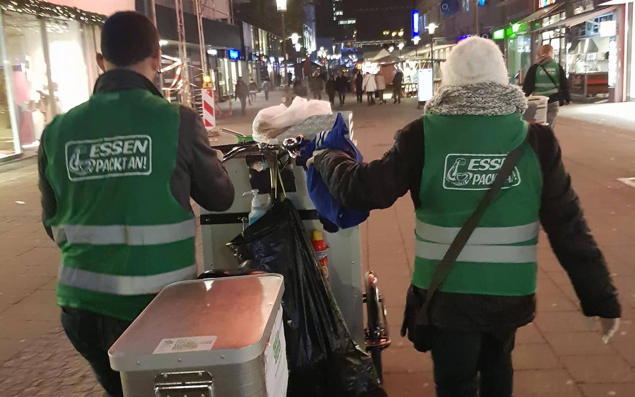 Essen packt an / warm durch die Nacht