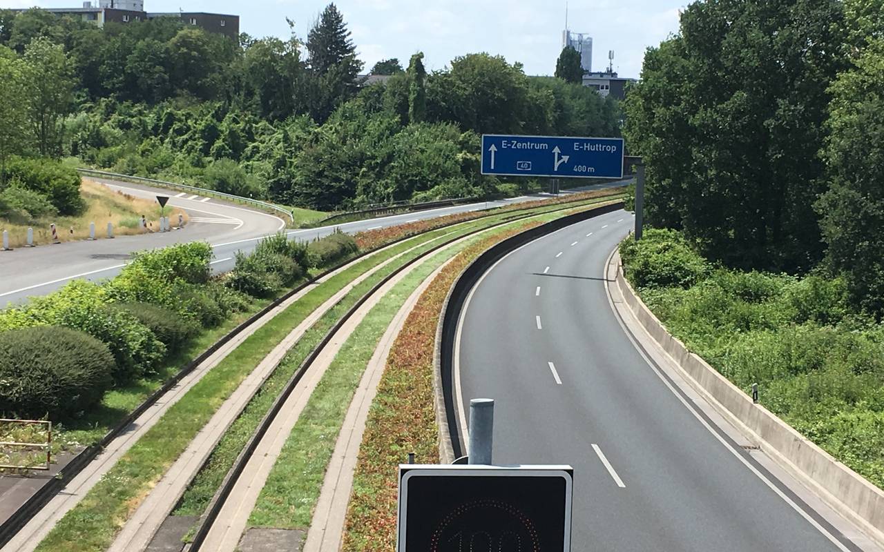Wegen Bombenentschärfung in Huttrop leere A40