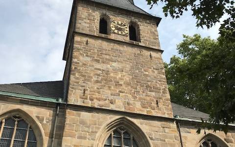 Essener Dom von der Kettwiger Straße