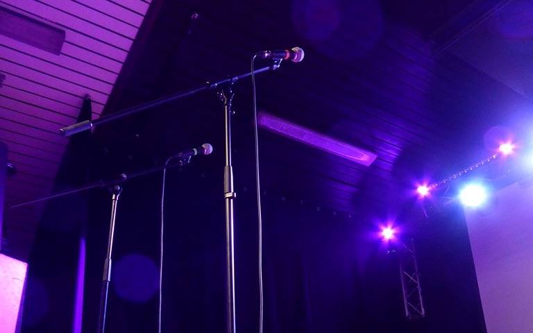 Poetry Slam Essen Steele Bühne