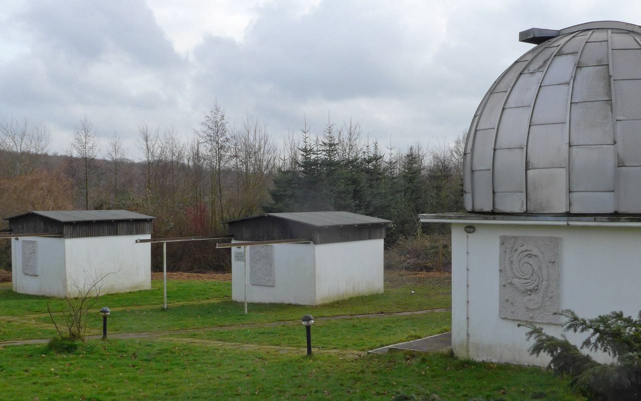 Walter-Hohmann-Sternwarte Radio Essen Schuir