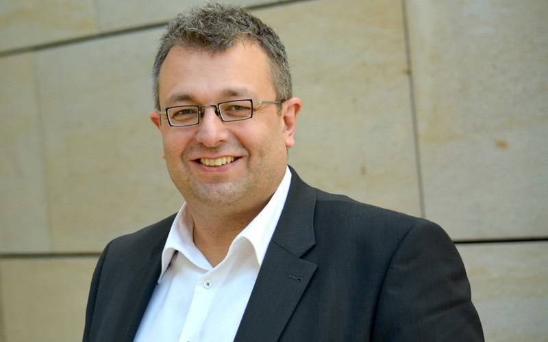 Kandidat für Oberbürgermeisteramt in Essen Mehrdad Mostofizadeh