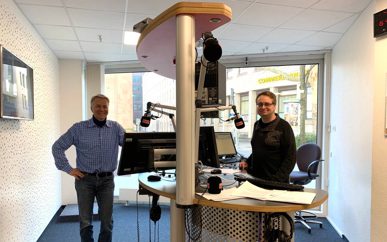 Coronavirus: Sondersendung bei Radio Essen mit Arbeitsrechtler Frank Roeser