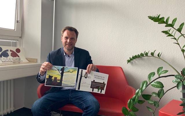 Der Psychologe Dr. Björn Enno Hermans aus Essen erklärt Kindern mit seinem Märchen "Aufregung im Wunderwald" die Corona-Krise.