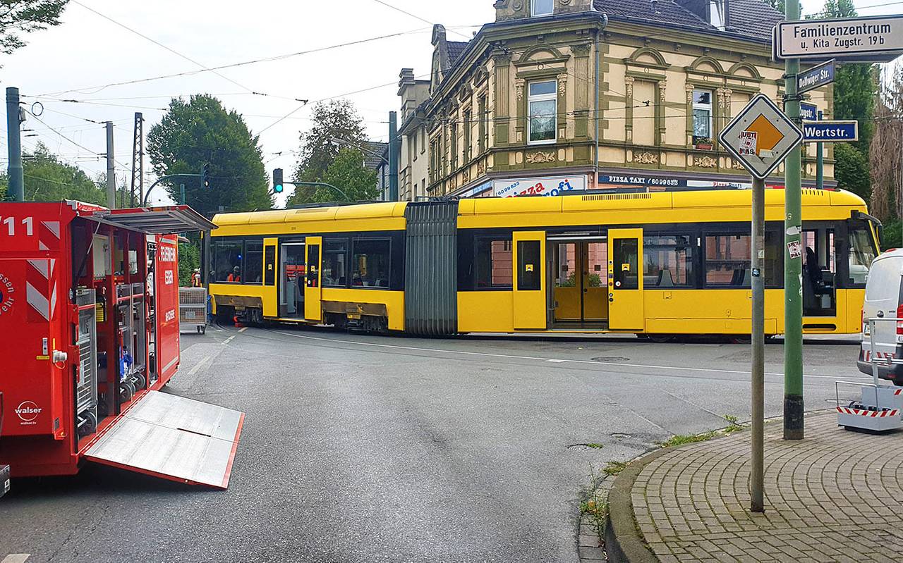 Straßenbahn in Essen-Dellwig entgleist