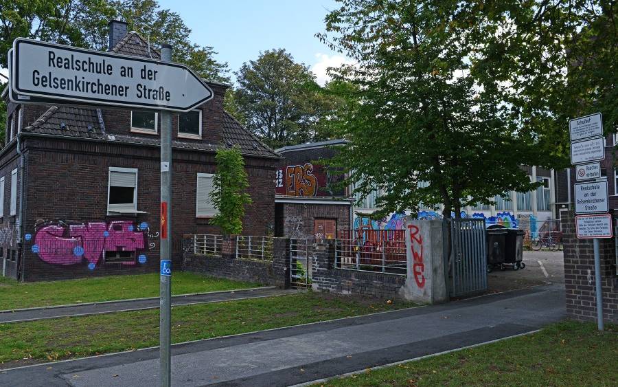 Schule an der Gelsenkirchener Straße in Essen, jetzt Realschule im Bezirk Zollverein