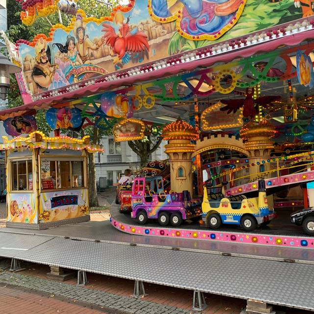 Karussell am Grendplatz in Essen