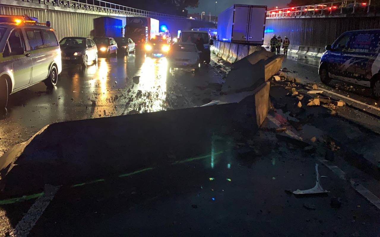 a40-bochum-feuerwehr-polizei-unfall-radio-essen