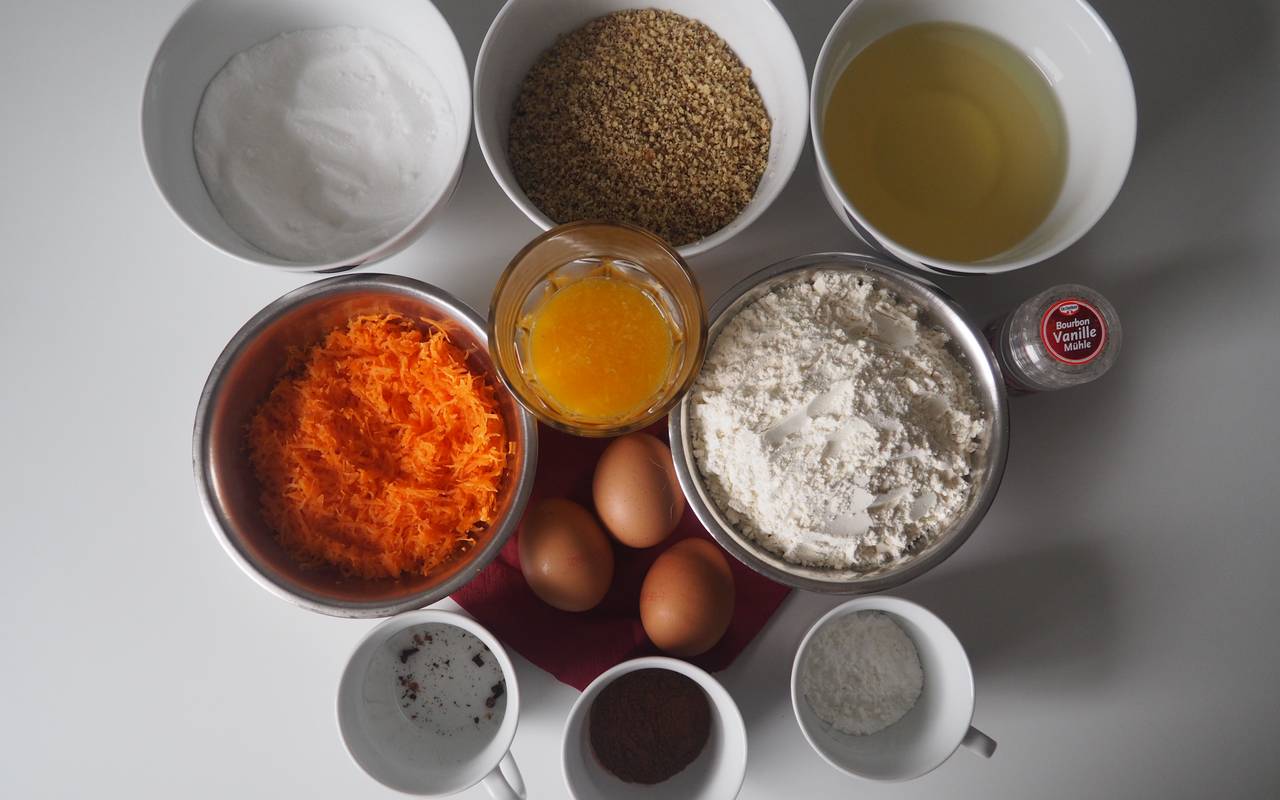 Radio Essen backt mit euch in der Corona-Zeit. Diese Zutaten braucht ihr für den Karotten-Walnusskuchen.
