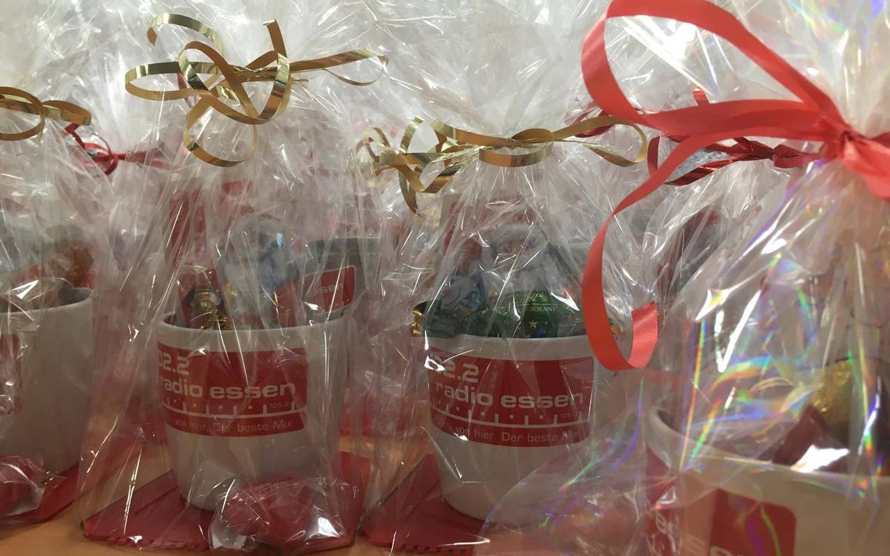 Die Gewinnpäckchen für die Radio Essen-Weihnachtsspielerei