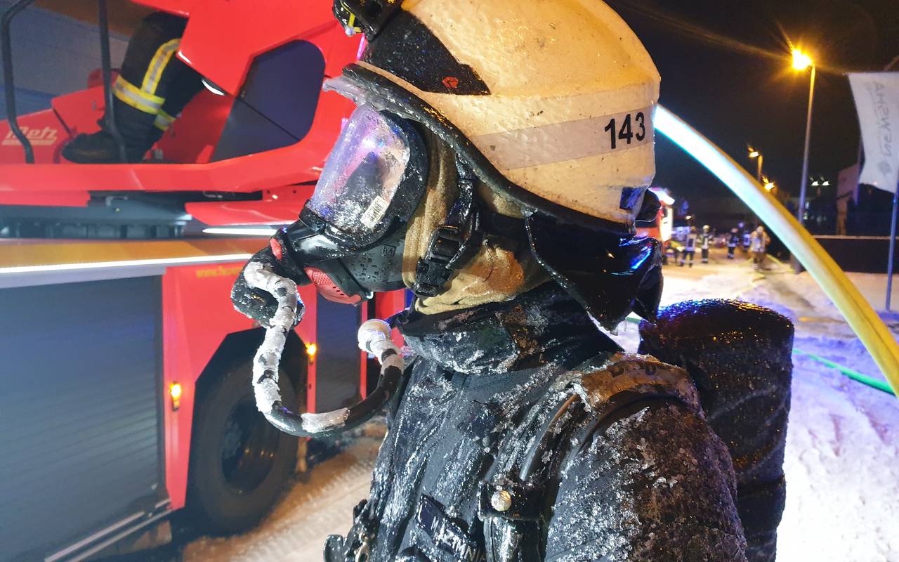 Großbrand in altem Supermarkt in Mülheim