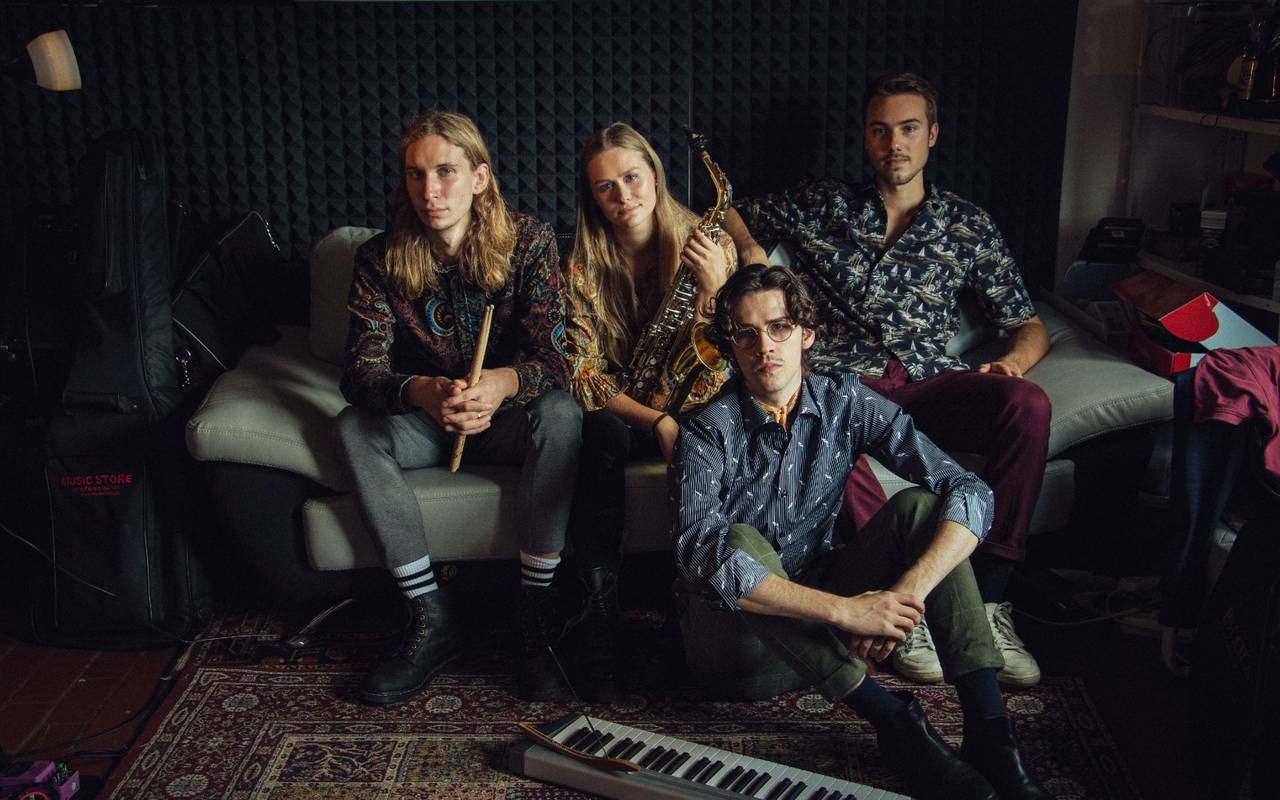 PARAKEETS aus Düsseldorf