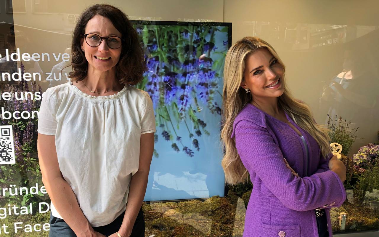 Sylvie Meis unterstützt den cob conceptstore von Gründerin Meike Pfeiffer in Essen.