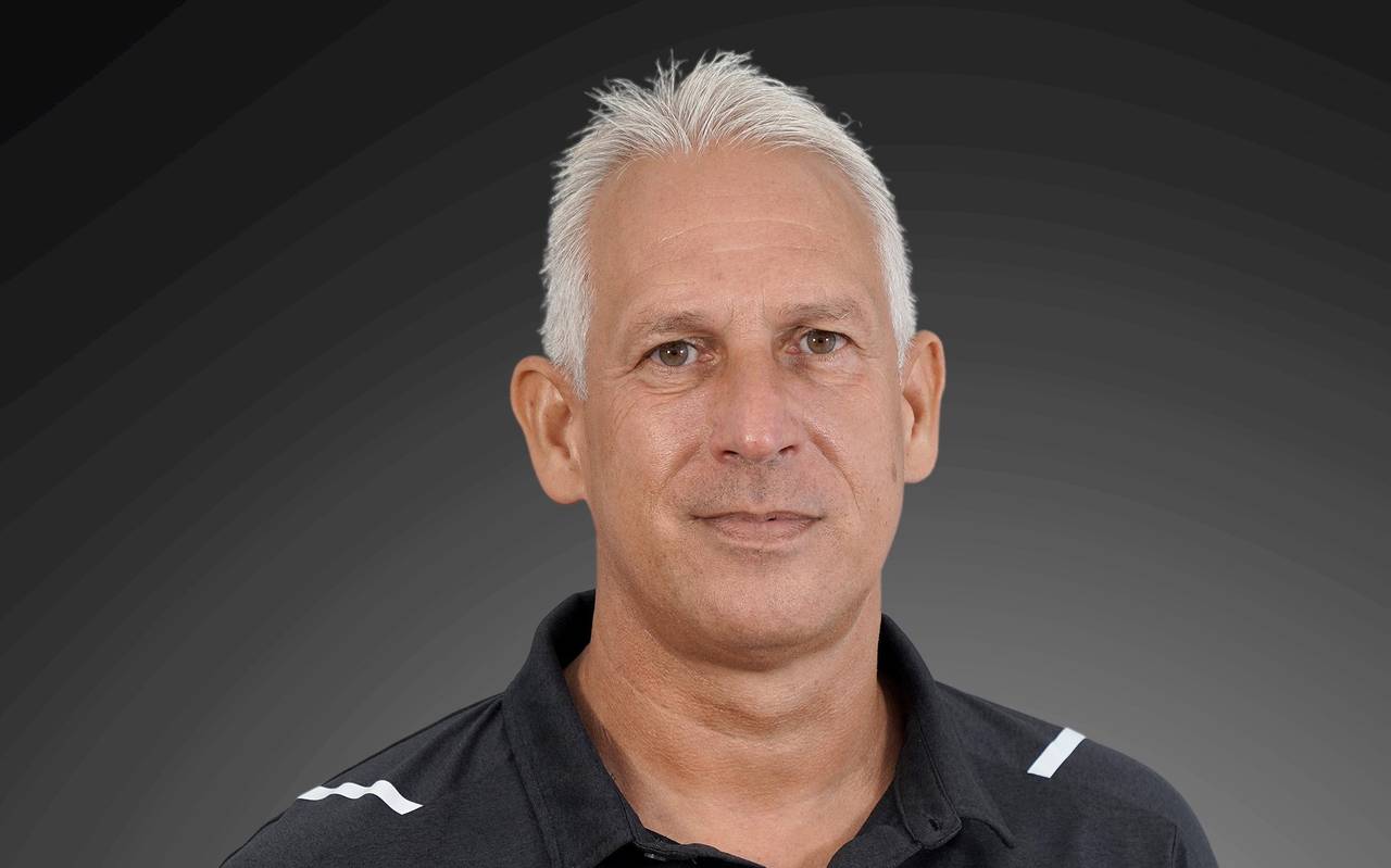 Trainer-neidhart_christian-rot-weiss-essen-fussball-mannschaft-radio-essen-bergeborbeck-hafenstrasse-kader