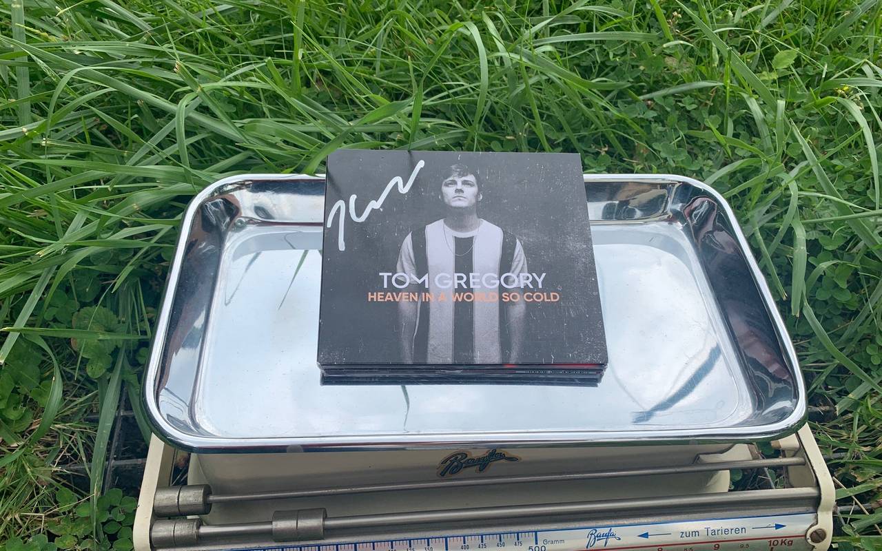 tauschgeschaeft-radio-essen-waage-tom-gregory