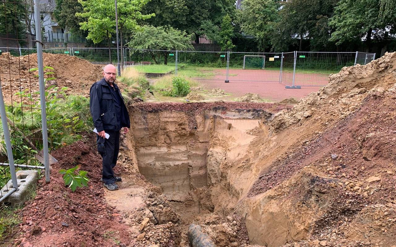Entschaerfer-frank-stommel-blindgaenger-bombe-radio-essen-baustelle-ruettenscheid