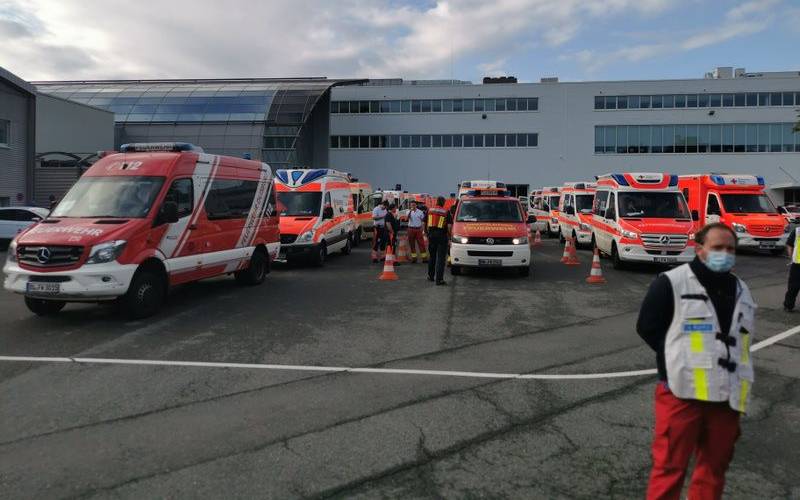 feuerwehr-betreuungsstelle-blindgaenger-bombe-radio-essen-baustelle-ruettenscheid