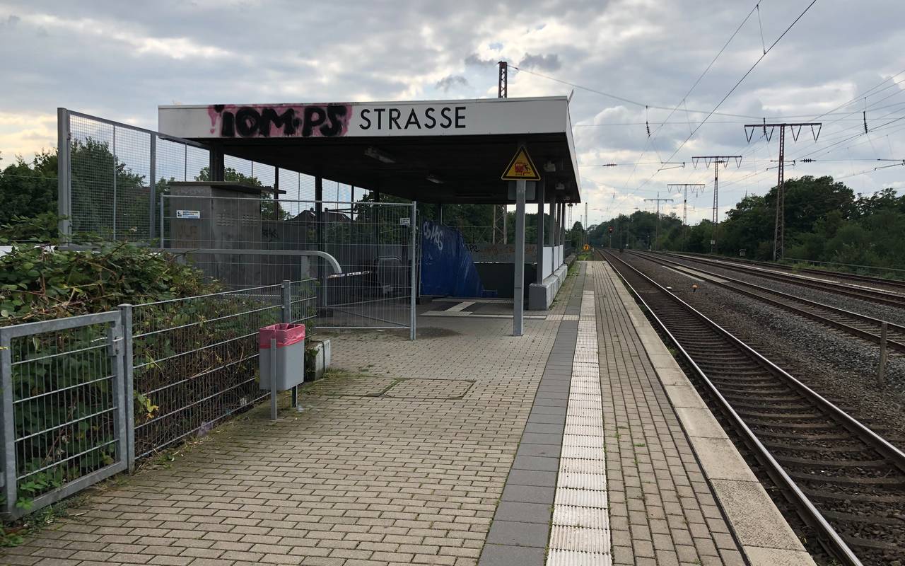 radio-essen-interview-s-bahnhof-frohnhausen-bahn-zug-vandalismus-graffiti-rolltreppe-onkenstrasse-nöggerathstrasse-stadtreporter