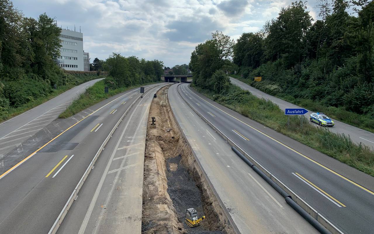 Leere A52 wegen Bombenentschärfung bei Essen-Bergerhausen