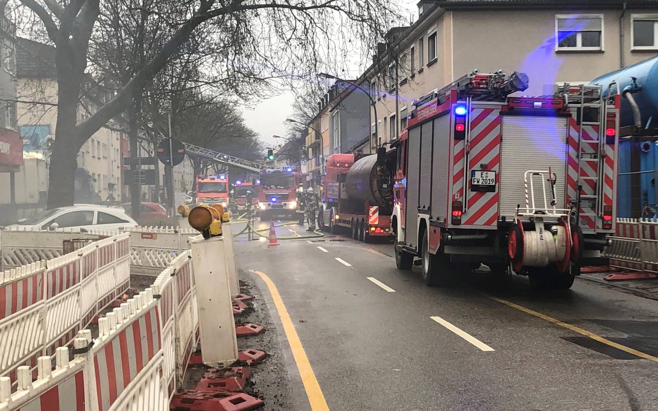 Feuer bei Penny an der Bocholder Straße in Essen