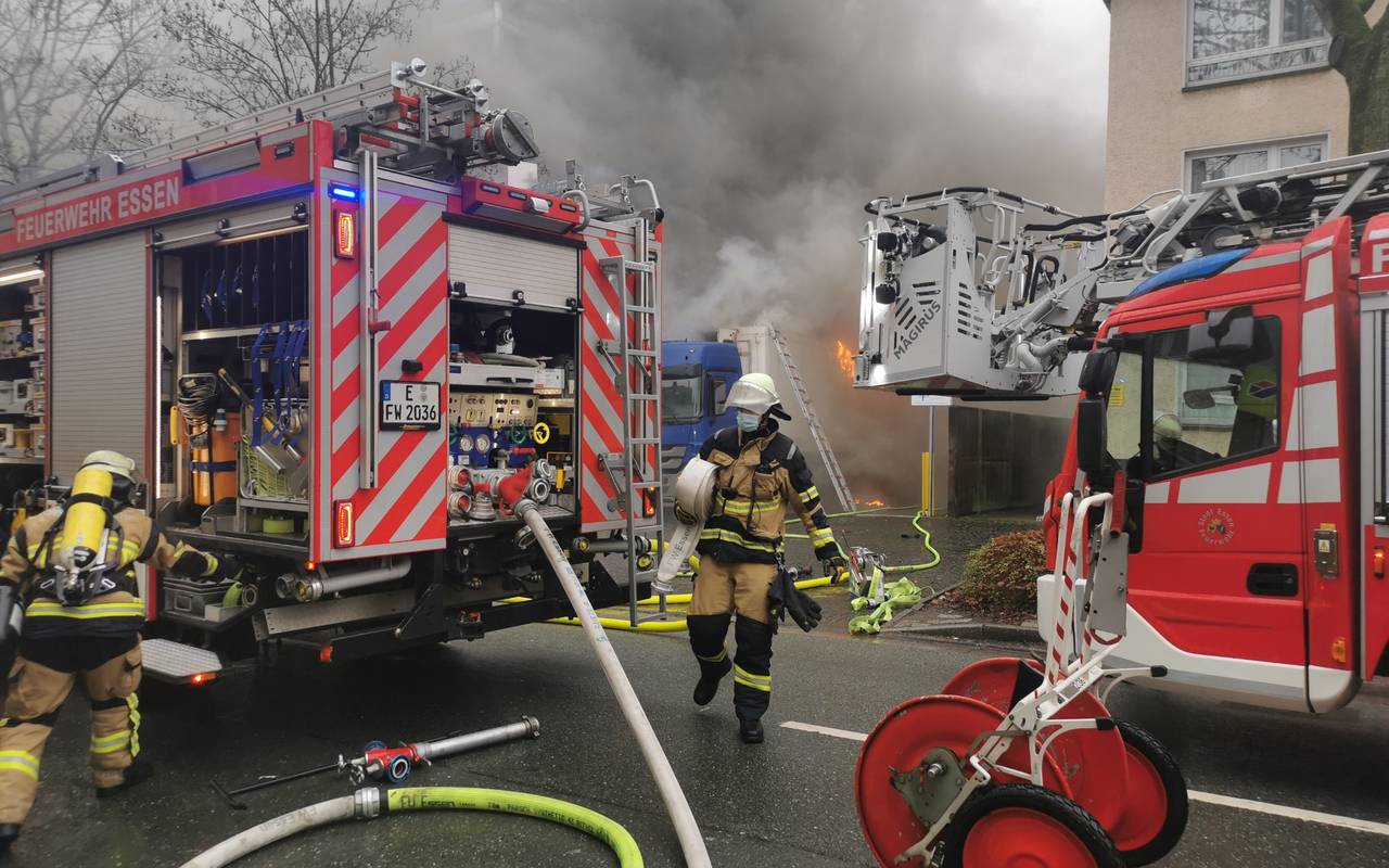 Feuer bei Penny in Essen-Bochold