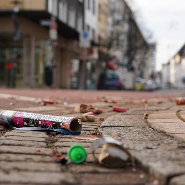 silvester-boeller-raketen-muell-radio-essen