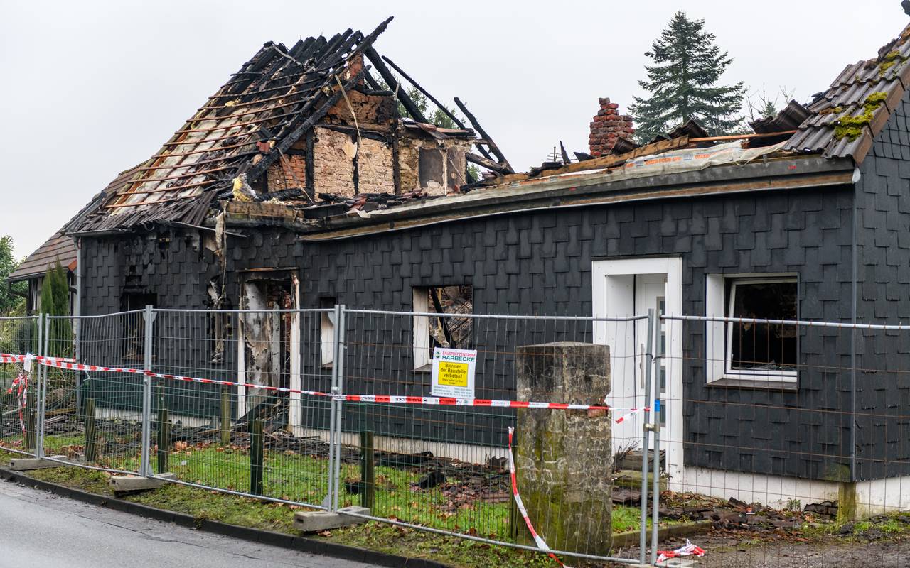 brand-feuer-ruine-haarzopf-radio-essen