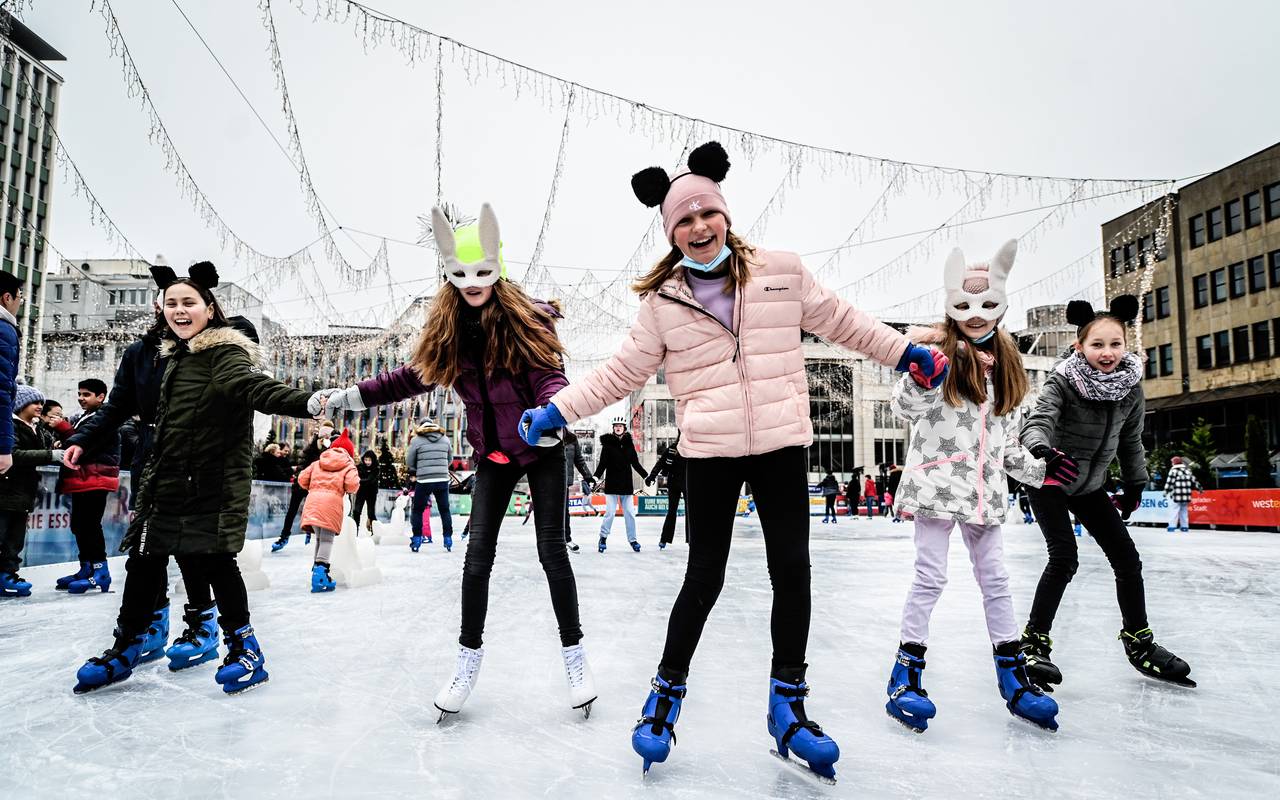 essen-on-ice-kennedyplatz-radio-essen