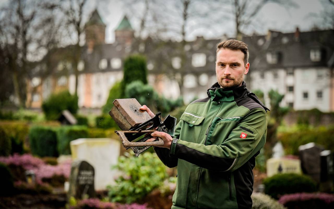 friedhof-gaertner-diebstahl-radio-essen