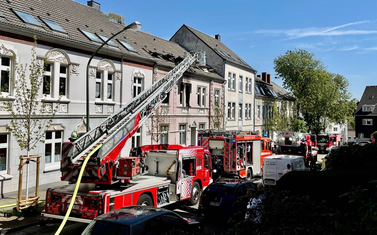 Im 1. Obergeschoss des Wohnhauses war in der Küche ein Feuer entstanden.