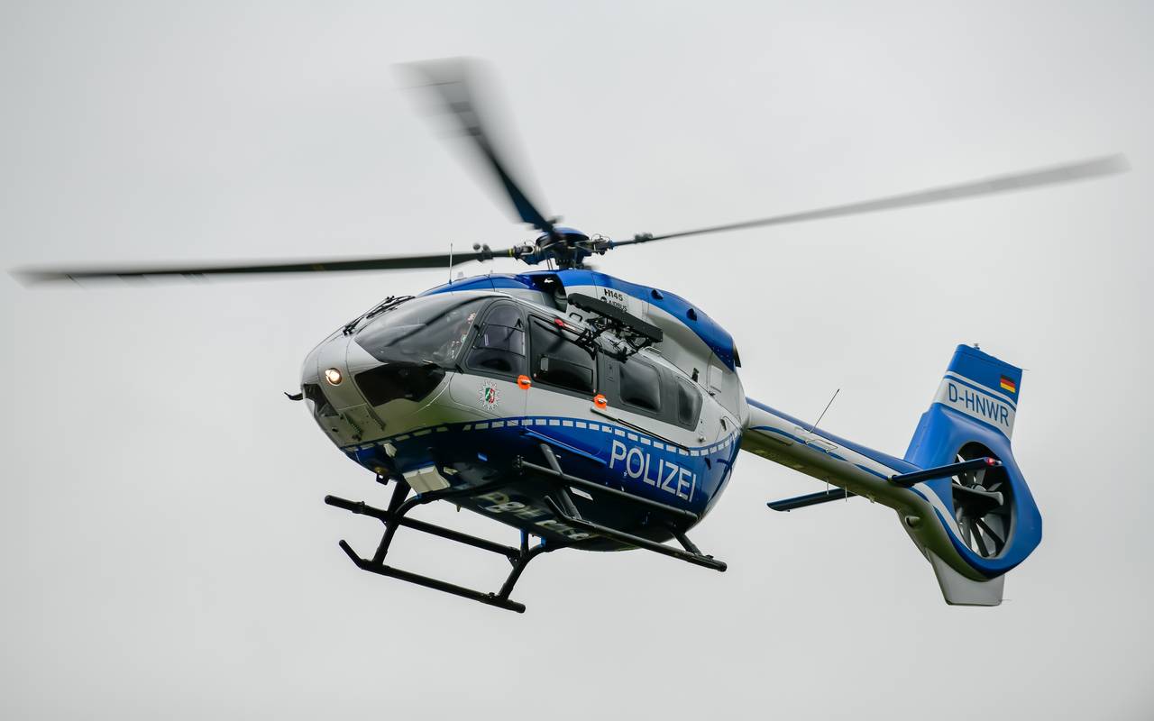 polizeihubschrauber-hubschrauber-polizei-radio-essen