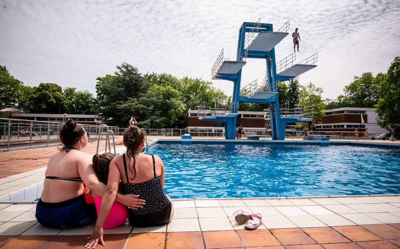freibad-grugabad-gruga-bad-radio-essen-schwimmen-schwimmbad