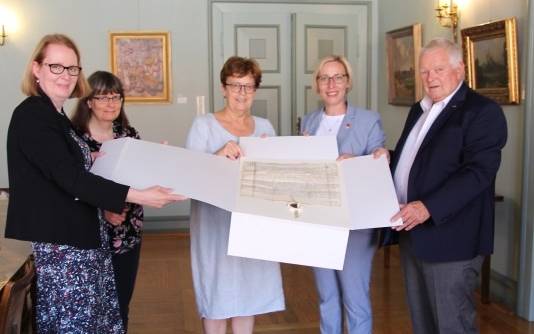 radio-essen_urkundenuebergabe_speyer-pergament