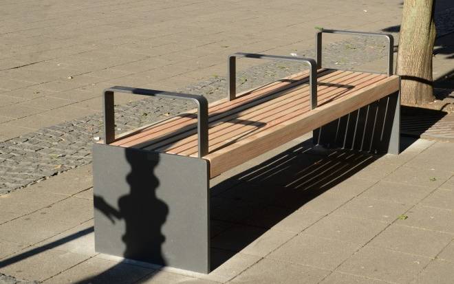 Neue Bänke in der Innenstadt in Essen