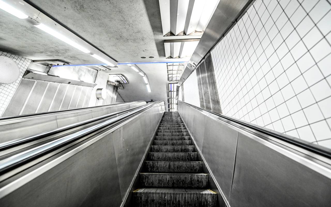 Rolltreppen im U-Bahnhof Kaiser-Wilhelm-Park in Essen-Altenessen 2020