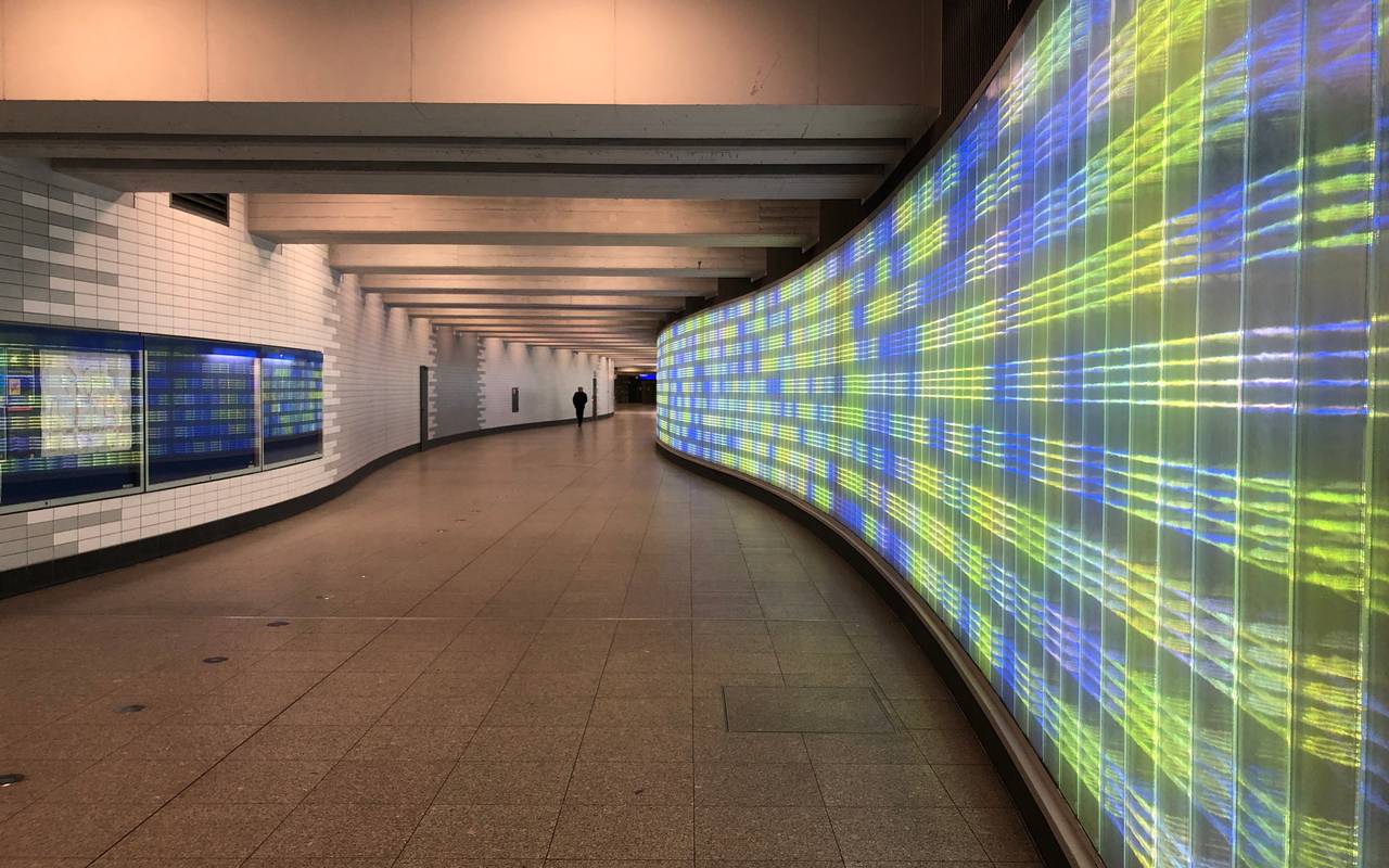 evag-ruhrbahn-tunnel-radio-essen-energie-licht