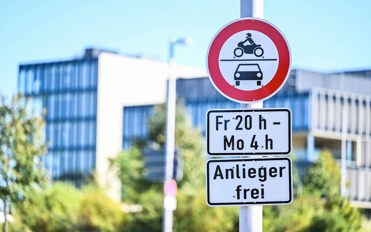 Ein neues Schild am Berthold-Beitz-Boulevard