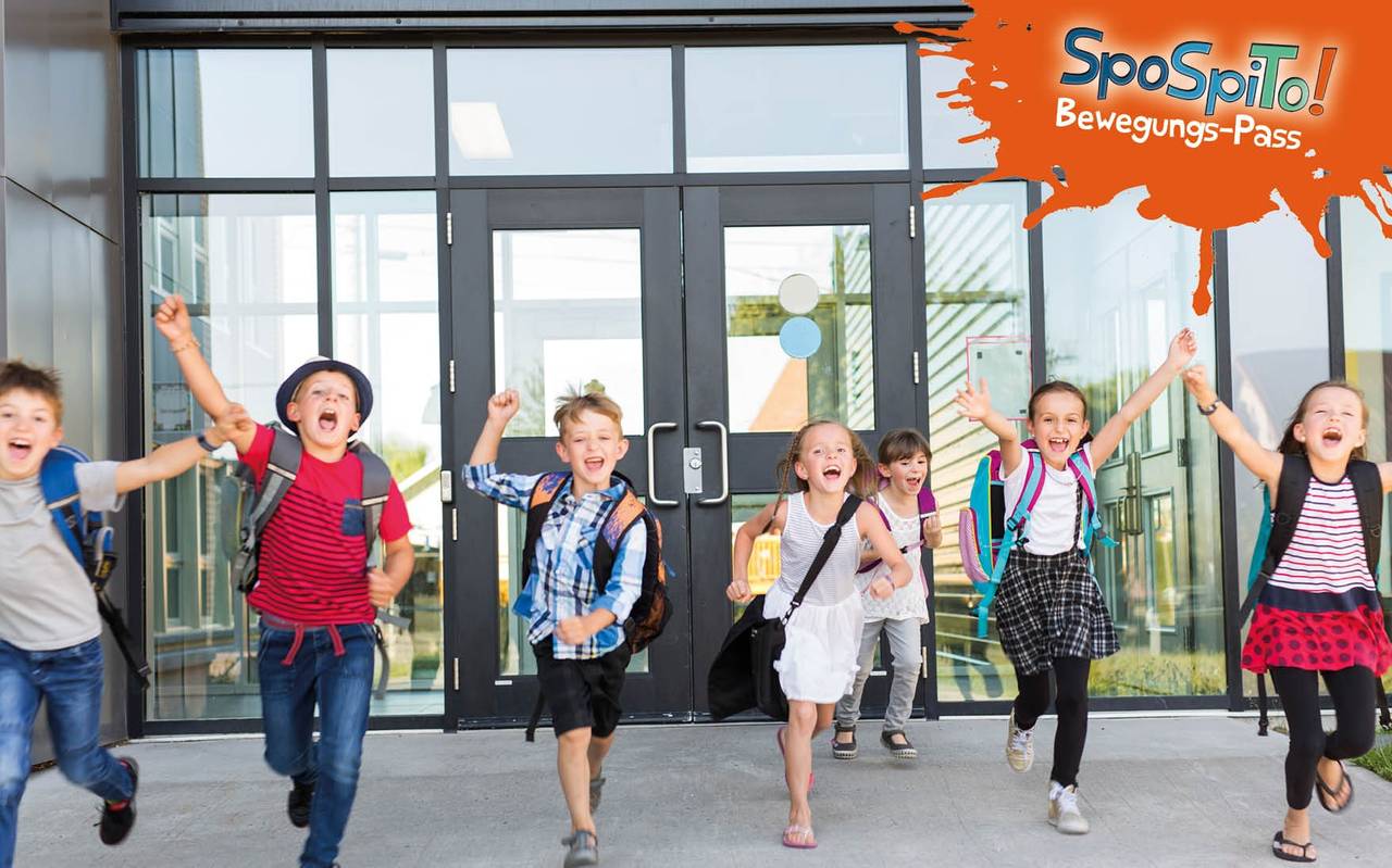 Kinder freuen sich über Bewegung