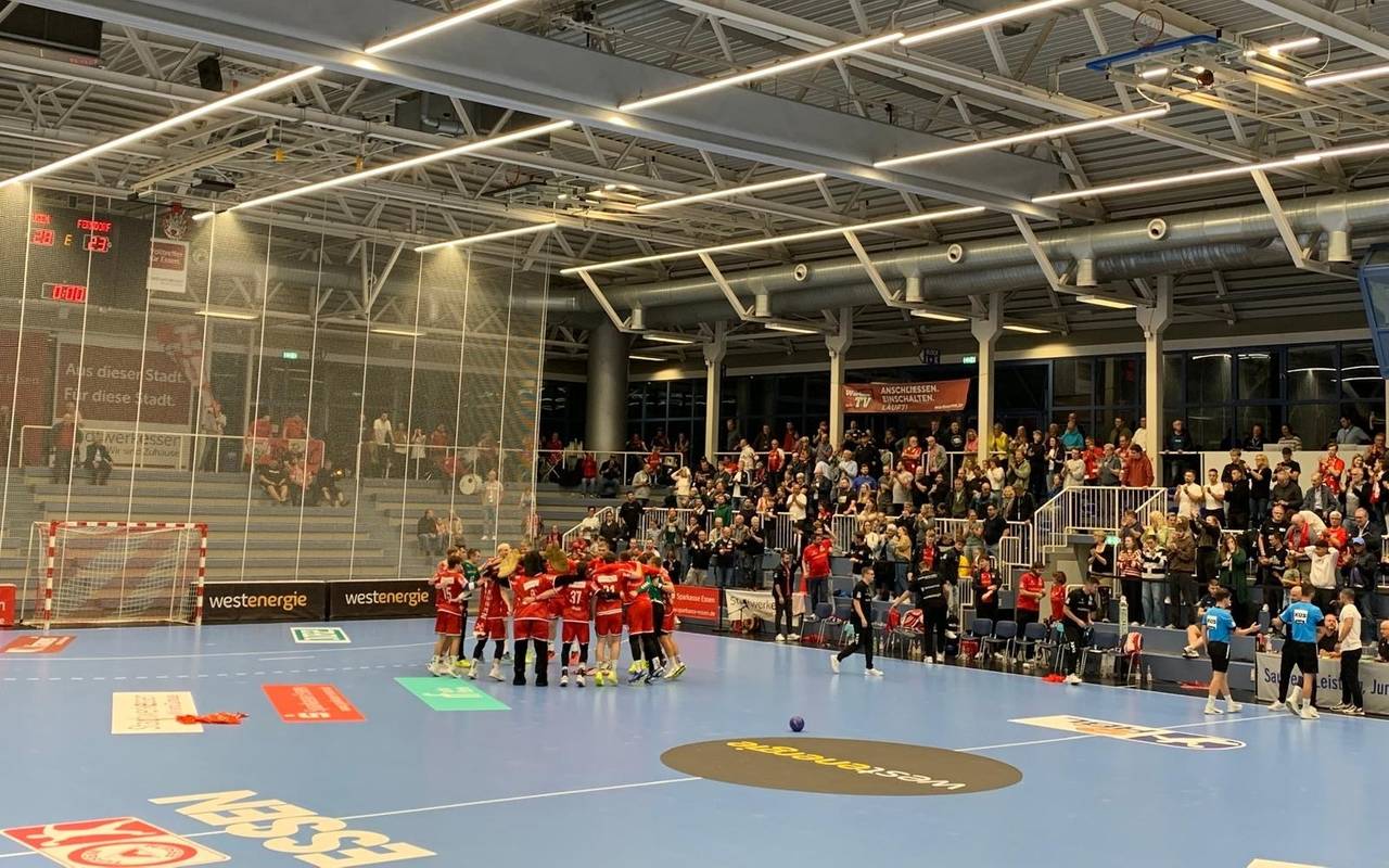 TUSEM Essen beim ersten Heimspiel der Saison 2024/25.