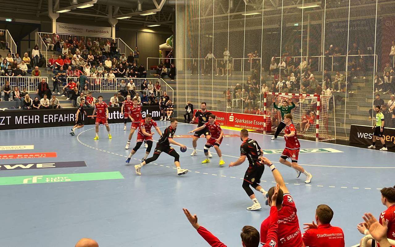 Der TUSEM Essen schlägt den TuS N-Lübbecke zu Hause deutlich.