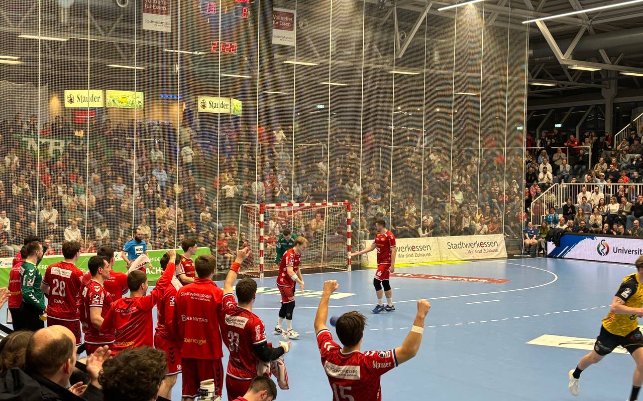 TUSEM Essen feiert Heimsieg gegen den HSC 2000 Coburg.