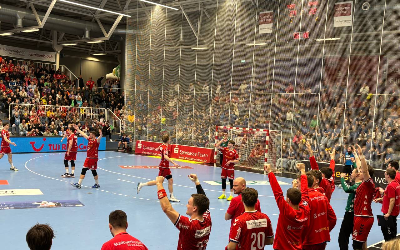 TUSEM Essen gewinnt souverän gegen die HSC 2000 Coburg.