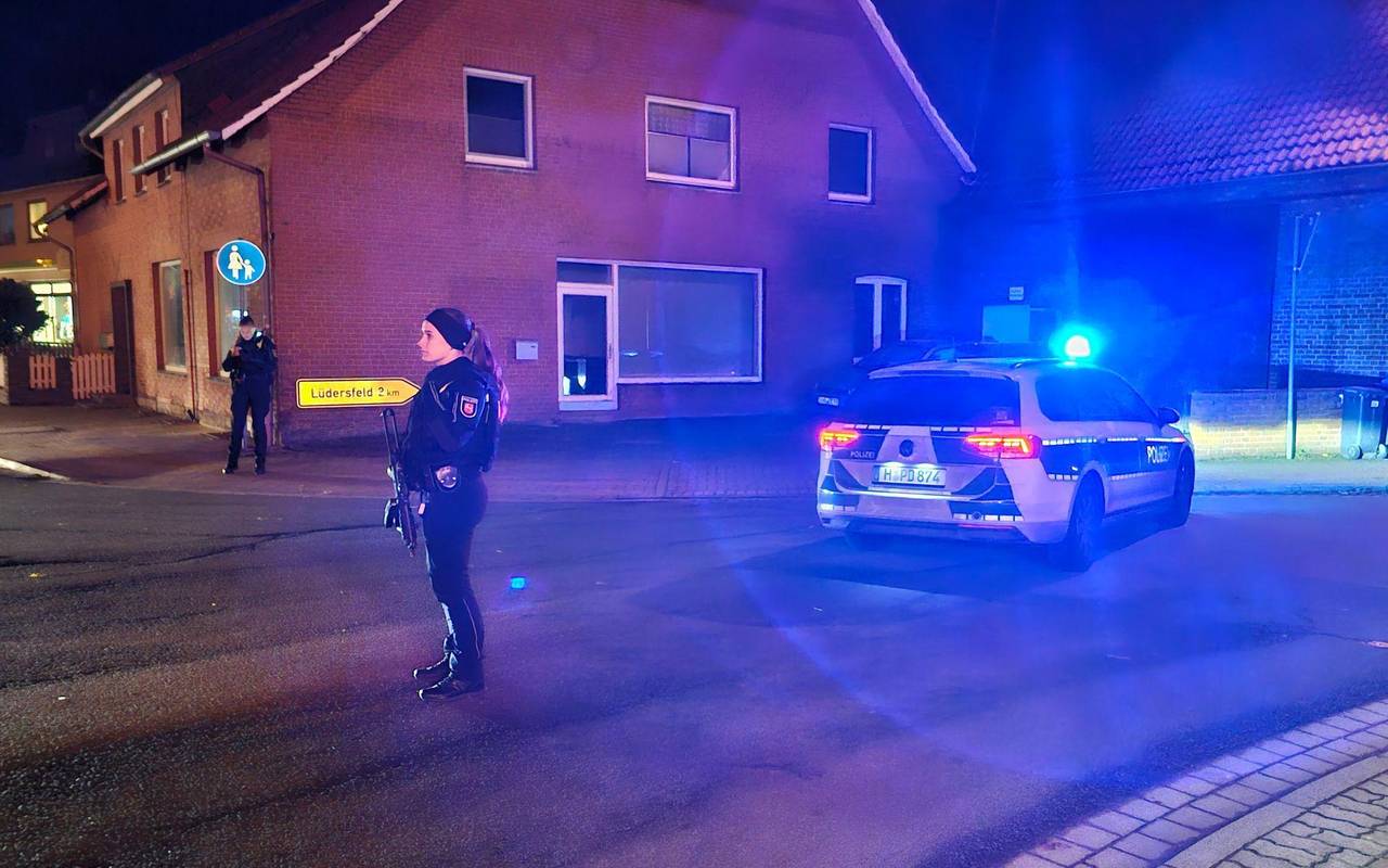 Polizeieinsatz in Niedersachsen - Beamte warnen Bevölkerung
