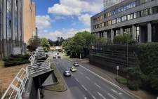 Die beiden rechten Fahrspuren auf der Bernestraße in Essen, unmittelbar nach der Tunnelausfahrt, werden gesperrt