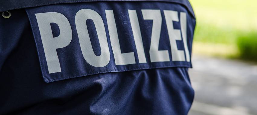 Fahrerflucht in Essen: Polizei sucht Zeugen