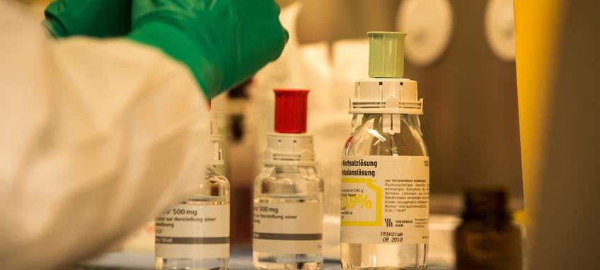 Corona: Apotheke in Essen produziert wichtiges Medikament für ganz Deutschland