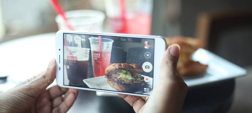 Corona: Restaurants in Essen wollen Luca-App nutzen