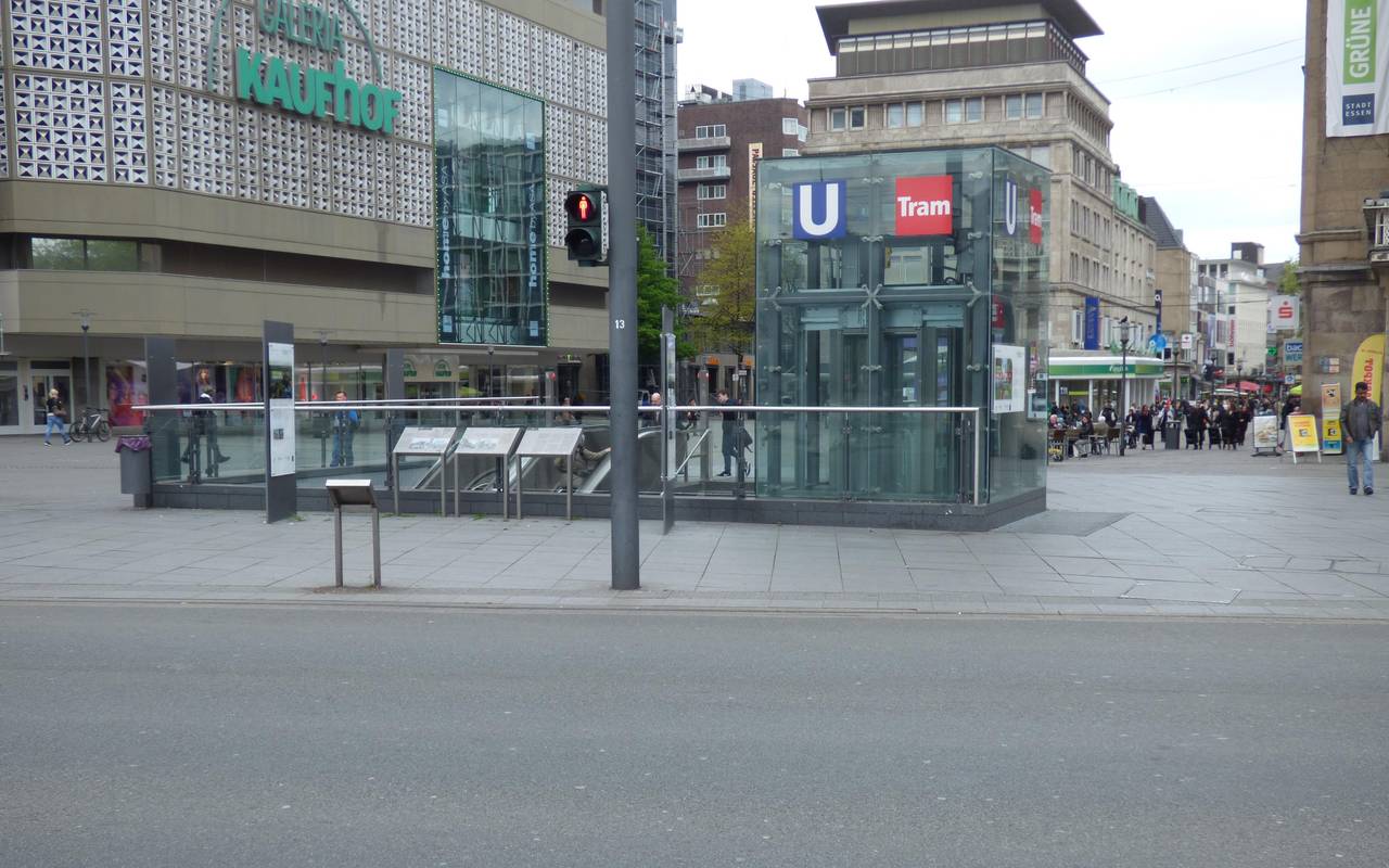 Willy-Brandt-Platz