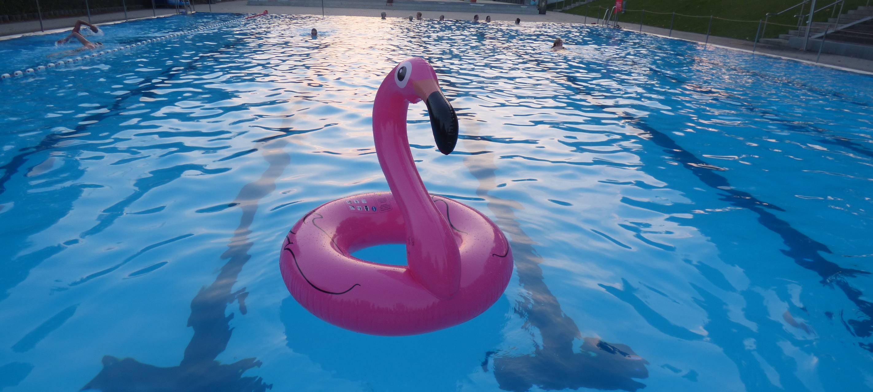 Essen: Rettungsschwimmer gesucht - Hilferuf aus den Freibädern!